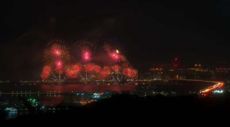 Shoot the Sky: A Middle Georgia Guide to Stunning Fireworks Photos From Any Camera You Own